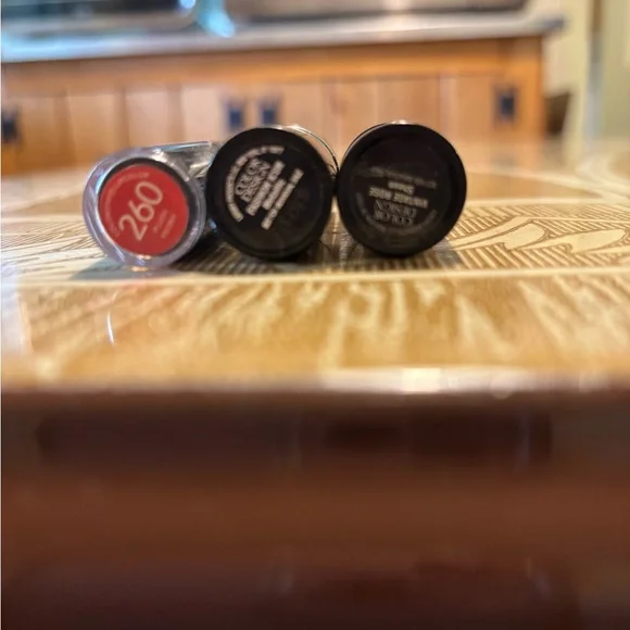 Three New Lipsticks- Damaged - Picture 3 of 3
